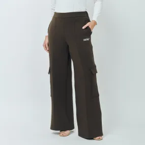 CARGO PANTS IN OLIVE GREEN