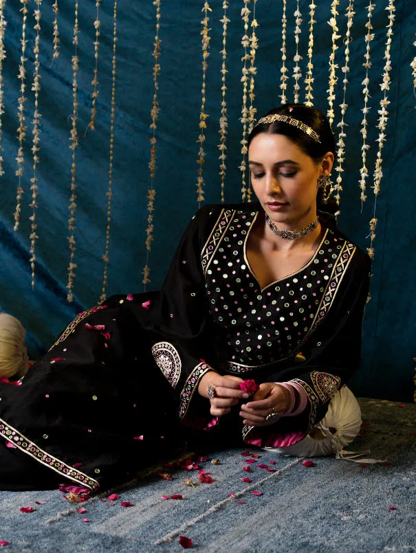 Hunar - Black Embroidered  Chanderi Silk Kurta Set (Set of 3)