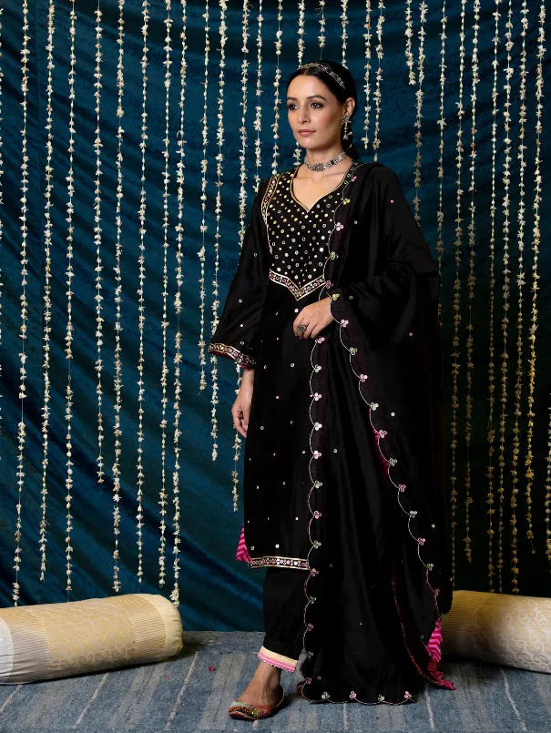 Hunar - Black Embroidered  Chanderi Silk Kurta Set (Set of 3)