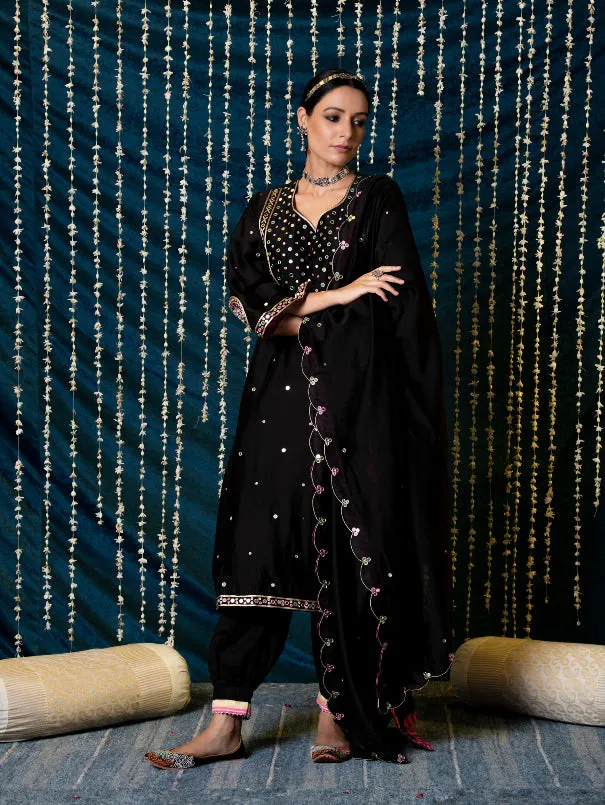 Hunar - Black Embroidered  Chanderi Silk Kurta Set (Set of 3)