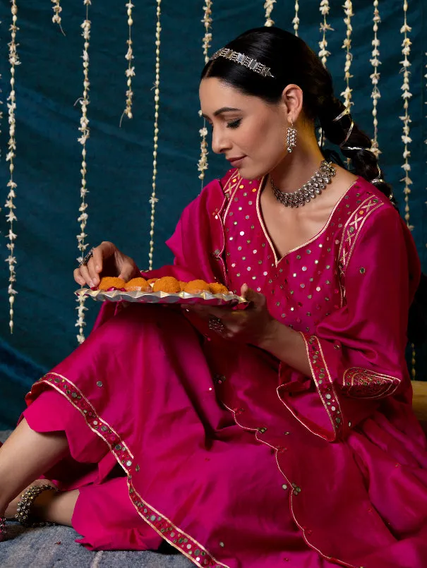 Hunar - Hot Pink Embroidered  Chanderi Silk Kurta Set (Set of 3)