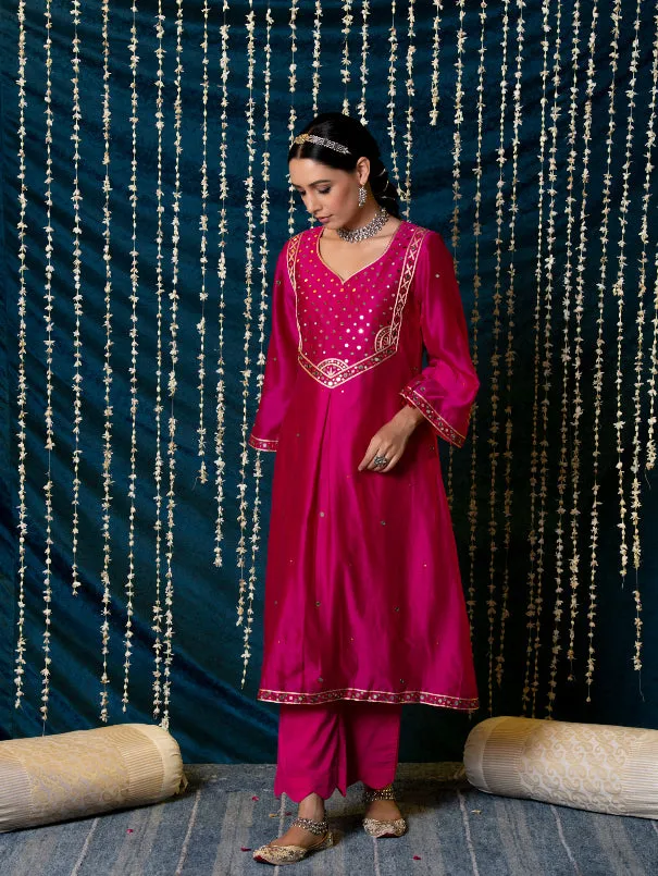 Hunar - Hot Pink Embroidered  Chanderi Silk Kurta Set (Set of 3)