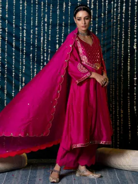 Hunar - Hot Pink Embroidered  Chanderi Silk Kurta Set (Set of 3)