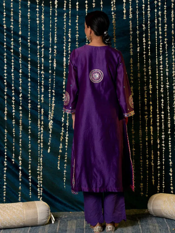 Hunar - Purple Embroidered  Chanderi Silk Kurta Set (Set of 3)