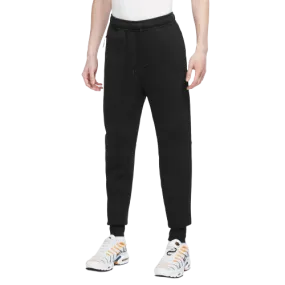 Nike Sportswear Tech Fleece FB8002-010