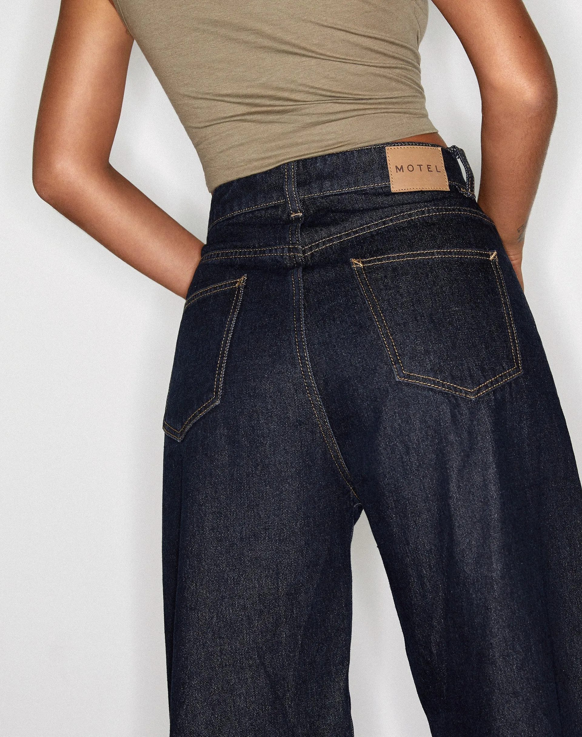 Parallel Jeans in Deep Indigo