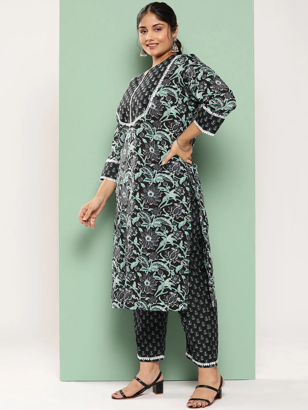 Plus Size Floral Printed Sequined Pure Cotton Kurta With Trousers & Dupatta
