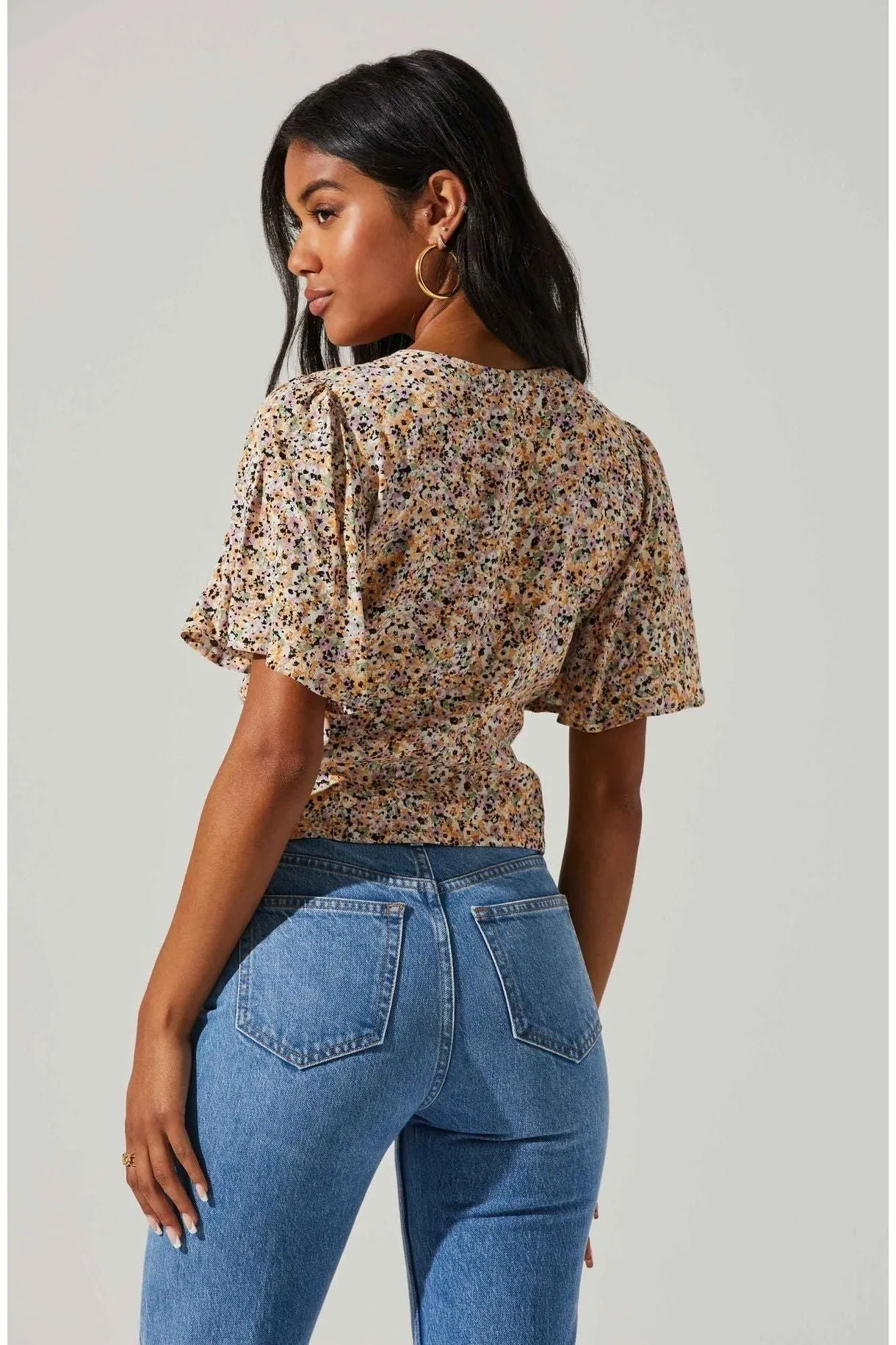Sage Peach Keyhole Top