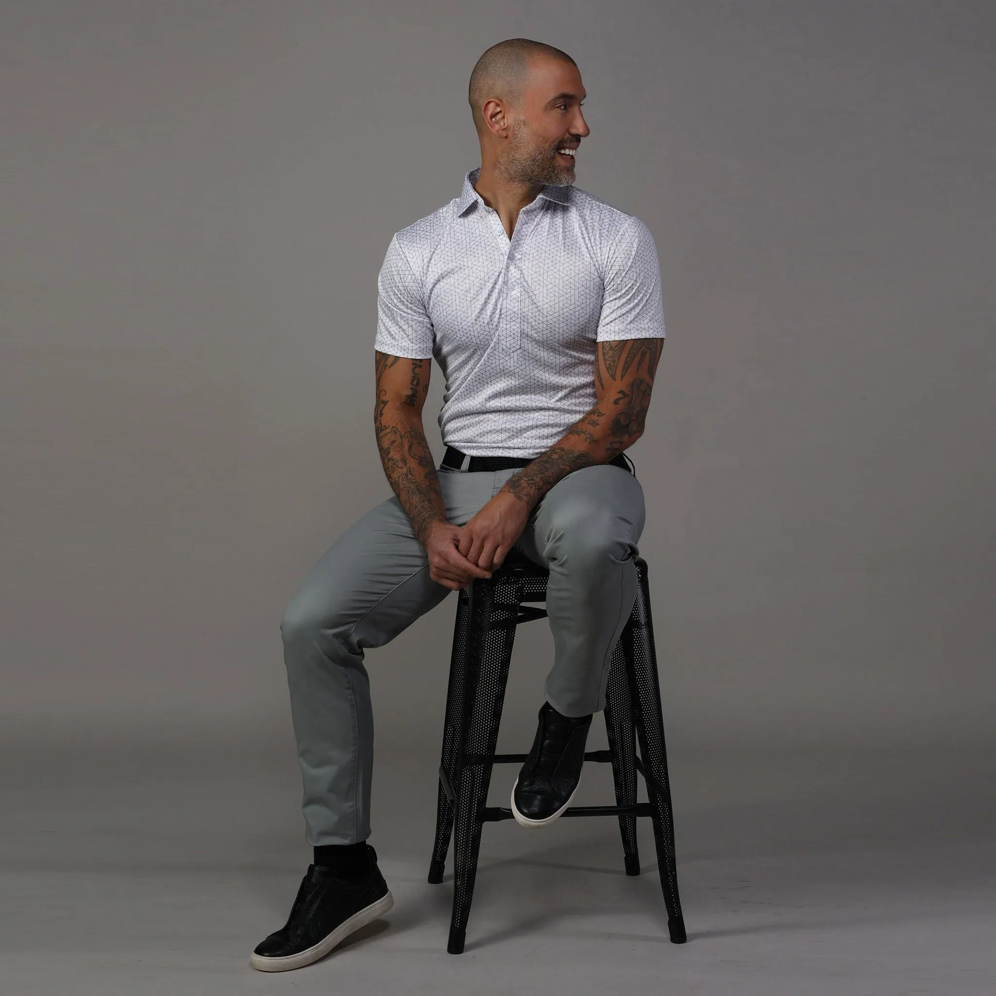 Semi-Spread Collar Polo White Geo
