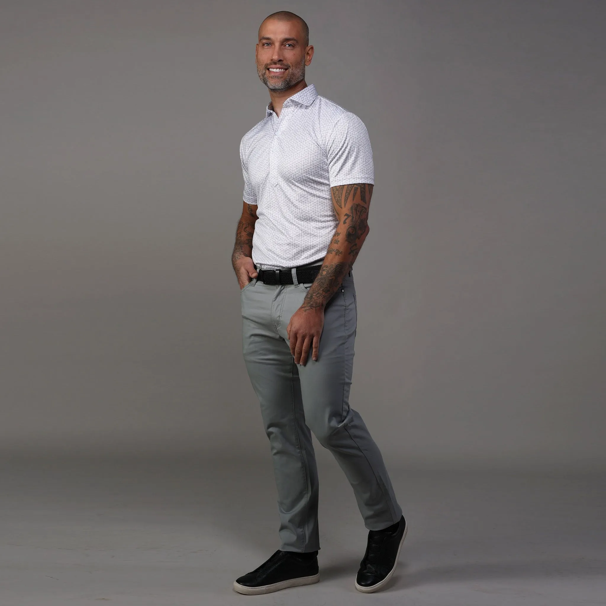 Semi-Spread Collar Polo White Geo